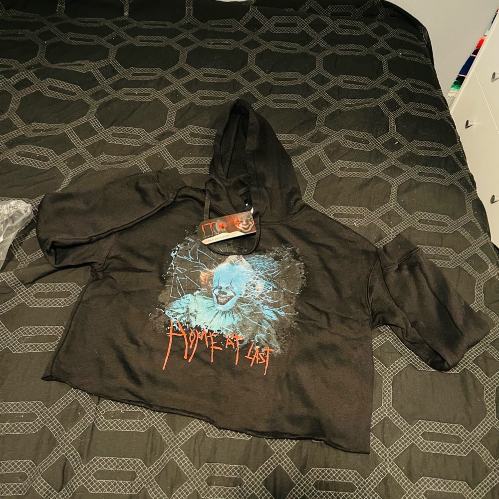 Vixen by Micheline Pitt IT: CHAPTER 2 TIME TO FLOAT SWEATSHIRT crop hoodie